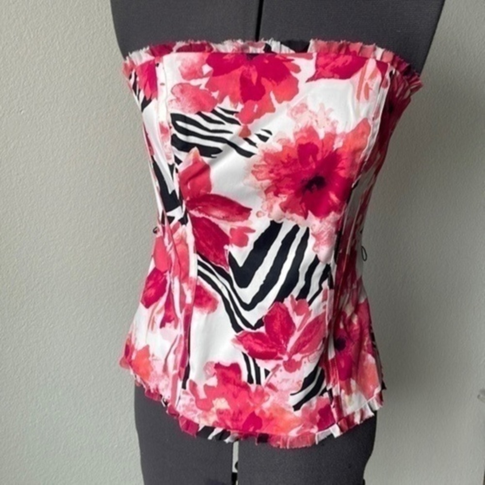 White House Black Market top strapless floral size 4 melon and cream